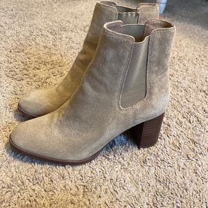 Madewell Laura Chelsea boots size 7